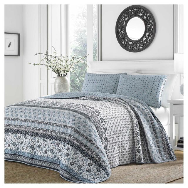 Light Blue Bexley Quilt Set (Twin) - Stone Cottage: Reversible Design, Includes 1 Sham