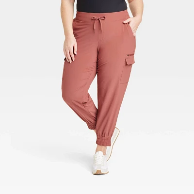 Womens Active Light Mid-Rise Cargo Joggers