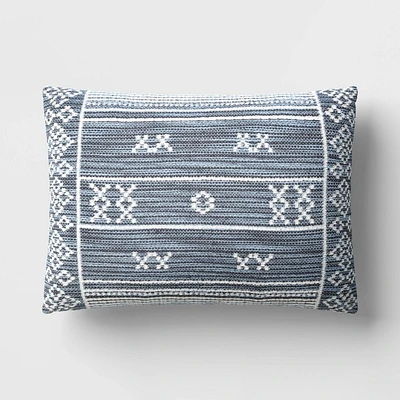 14x20 Quatrefoil Outdoor Lumbar Pillow