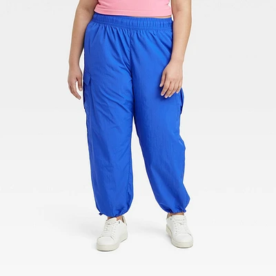 Women High-Rie Cargo Parachute Pant