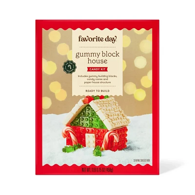 Christmas Christmas Gummy House Kit - 16.15oz - Favorite Day