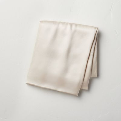 Standard Solid Silk Pillowcase Cream - Casaluna