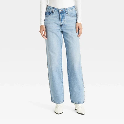 Womens Mid-Rise Studded 90s Baggy Jeans