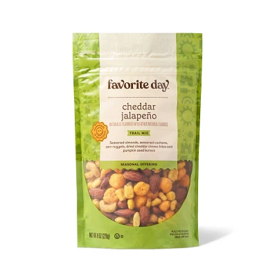 Cheddar Jalapeo Flavored Trail Mix - 8oz - Favorite Day