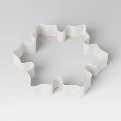 Medium Christmas Snowflake Cookie Cutter White - Wondershop