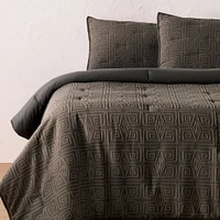 Geo Quilt and Sham Set Dark Gray