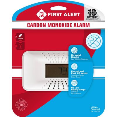 First Alert CO710 Carbon Monoxide Detector with Digital Temperature Display: 10-Year Warranty, Lithium Battery, White