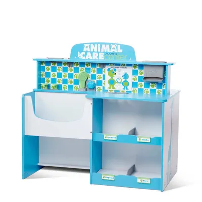 Melissa & Doug Animal Care Veterinarian and Groomer Wooden Activity Center