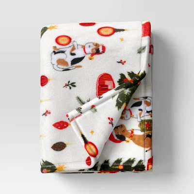 Christmas Puppy & Kitty Printed Plush Throw Blanket Ivory - Wondershop