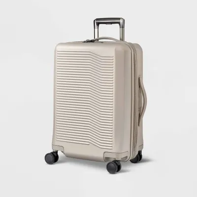 Signature Hardside Carry On Spinner Suitcase