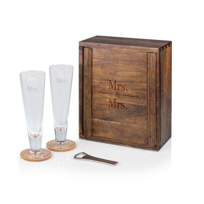 7pc Mrs. and Mrs. Pilsner Beer Glass Gift Set - Picnic Time