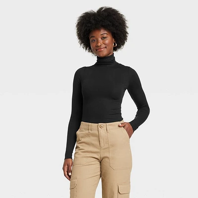 Women Long Sleeve Featherweight Turtleneck