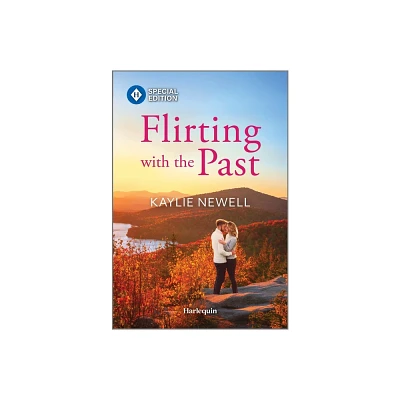 Flirting with the Past - (Hearts on Main Street) by Kaylie Newell (Paperback)