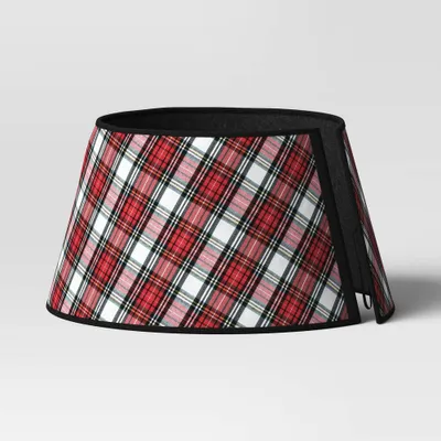 25 Roll-Up Plaid Fabric Christmas Tree Collar Red/White/Black - Wondershop