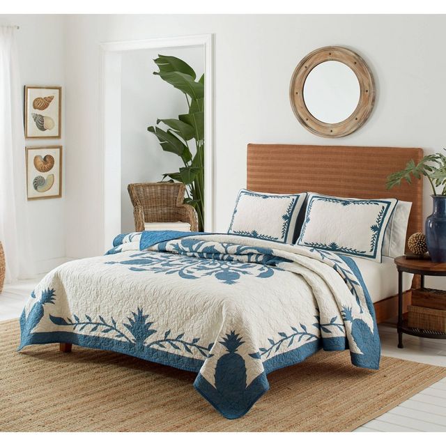 Full/Queen Aloha Pineapple Quilt Blue - Tommy Bahama: Embroidered Cotton Bedspread, Midweight, Machine Washable