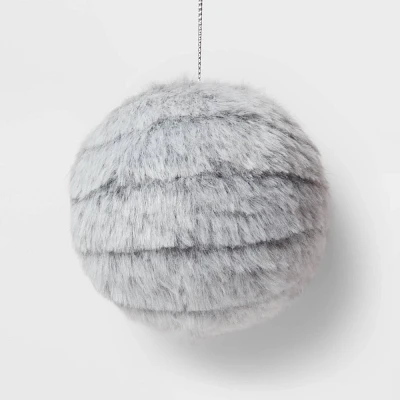 Round Faux Fur Christmas Tree Ornament