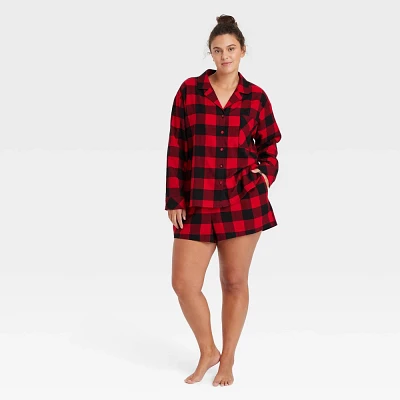 Women Buffalo Check Flannel Long Sleeve Top and Short Pajama Set