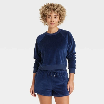 Women Leiure Studio Velour Pullover Sweathirt