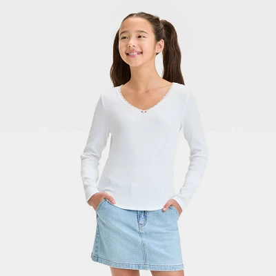 Girl Long Sleeve Lace Trim V-Neck Shirt