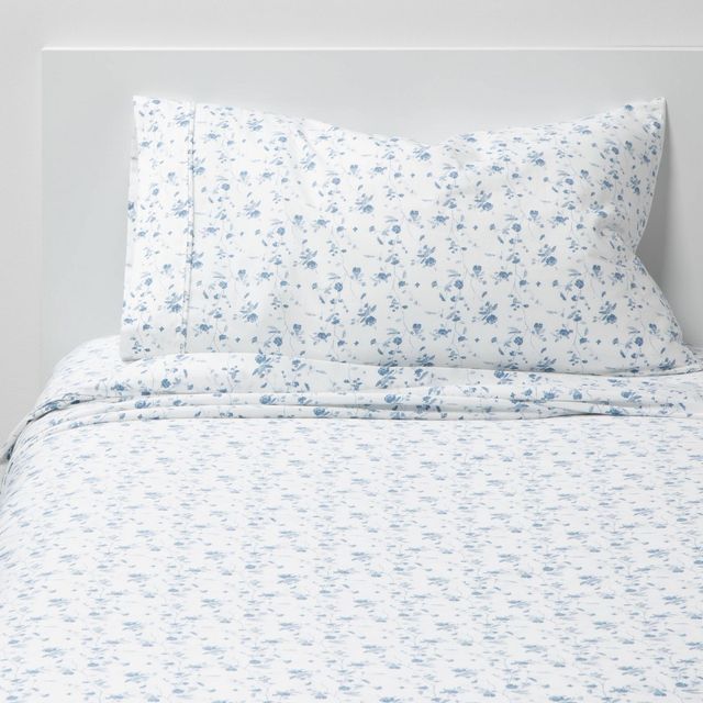 Twin/Twin XL Printed Performance 400 Thread Count Sheet Set White/Blue Floral - Threshold