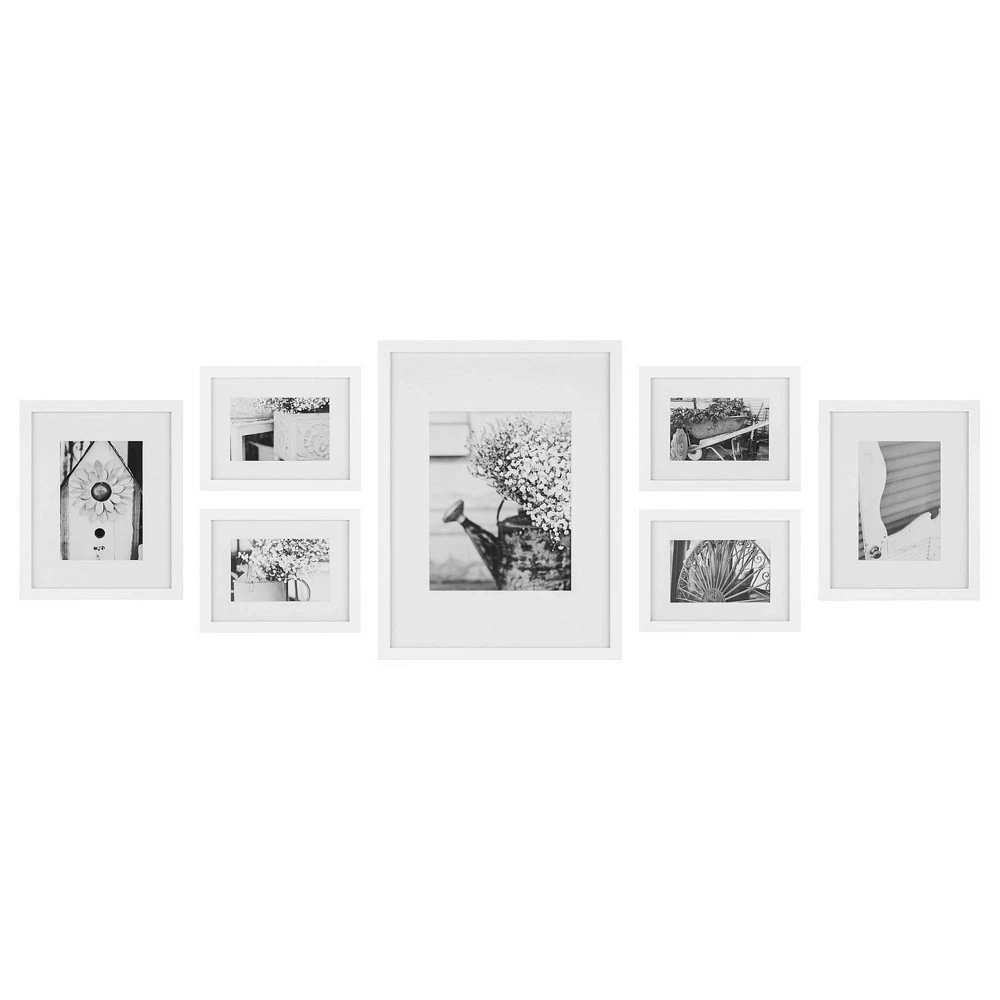 Gallery Perfect (Set of 7) Photo Frames Gallery Wall Kit White