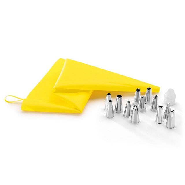 Cuisinart 13pc Yellow Pastry Decorating Set: Includes Piping Bag, Coupler & Stainless Steel Tips, Dishwasher-Safe