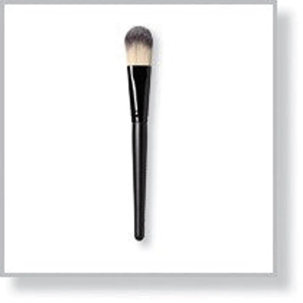 30341 Tapered Foundation Brush