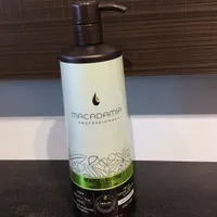 Macadamia Weightless moisture conditioner 1L