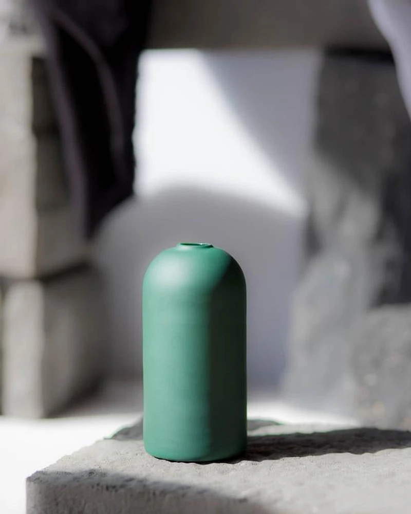 Wylie Green / Vase - Everlasting Candle Co