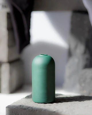 Wylie Green / Vase - Everlasting Candle Co