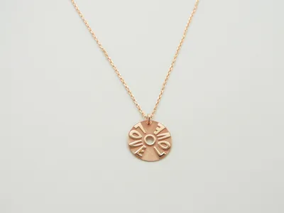 KURSHUNI Rose Gold LOVE Necklace