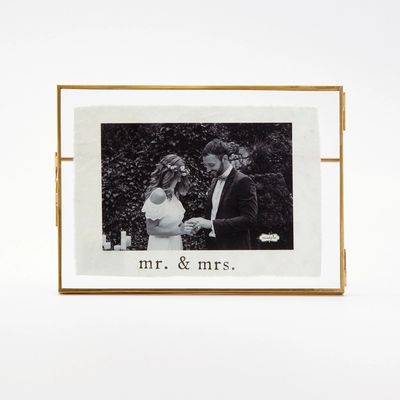 4 x 6 Mr & Mrs Glass Wedding Frame