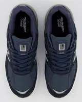 990V5 Sneakers