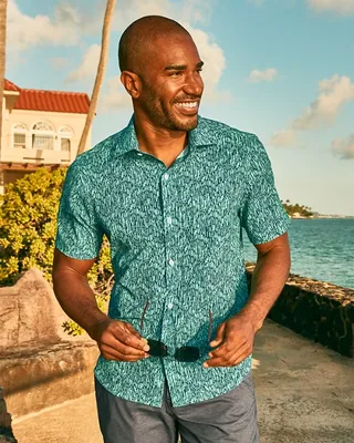 Tommy Bahama MLB® Game Day Lei IslandZone® Camp Shirt