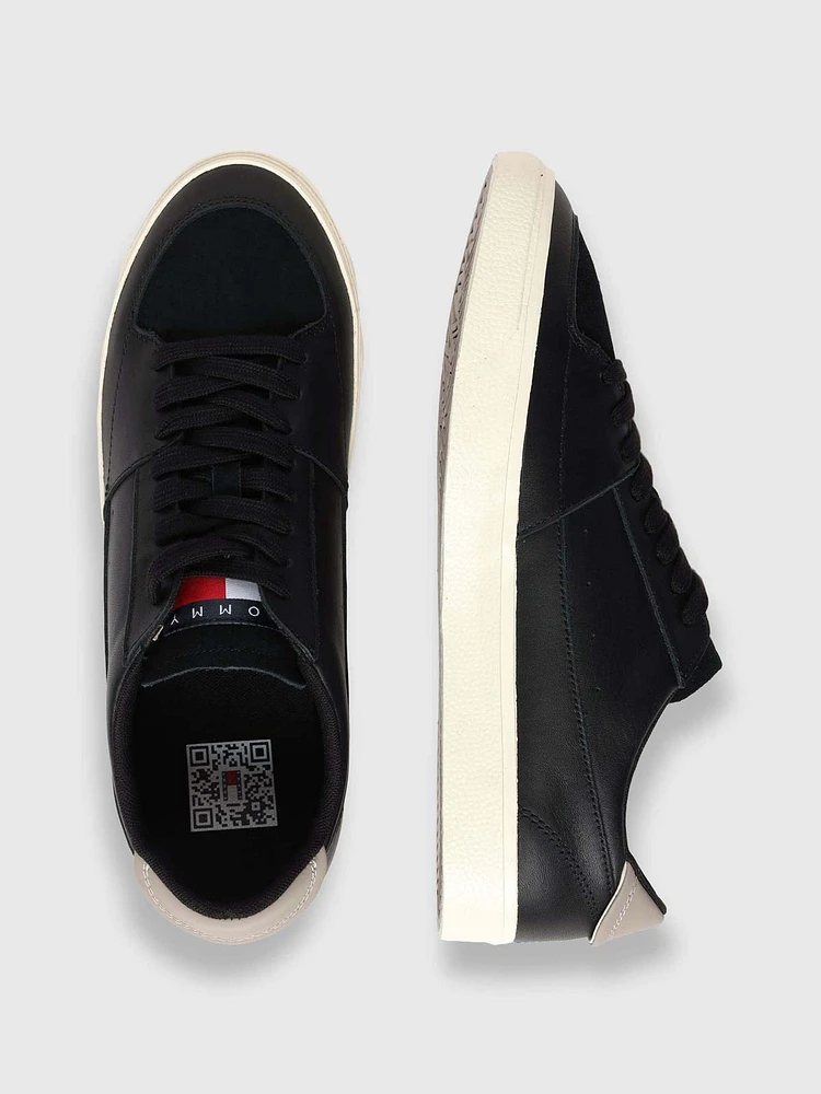 Tenis con cordones y parche essential de hombre Tommy Jeans