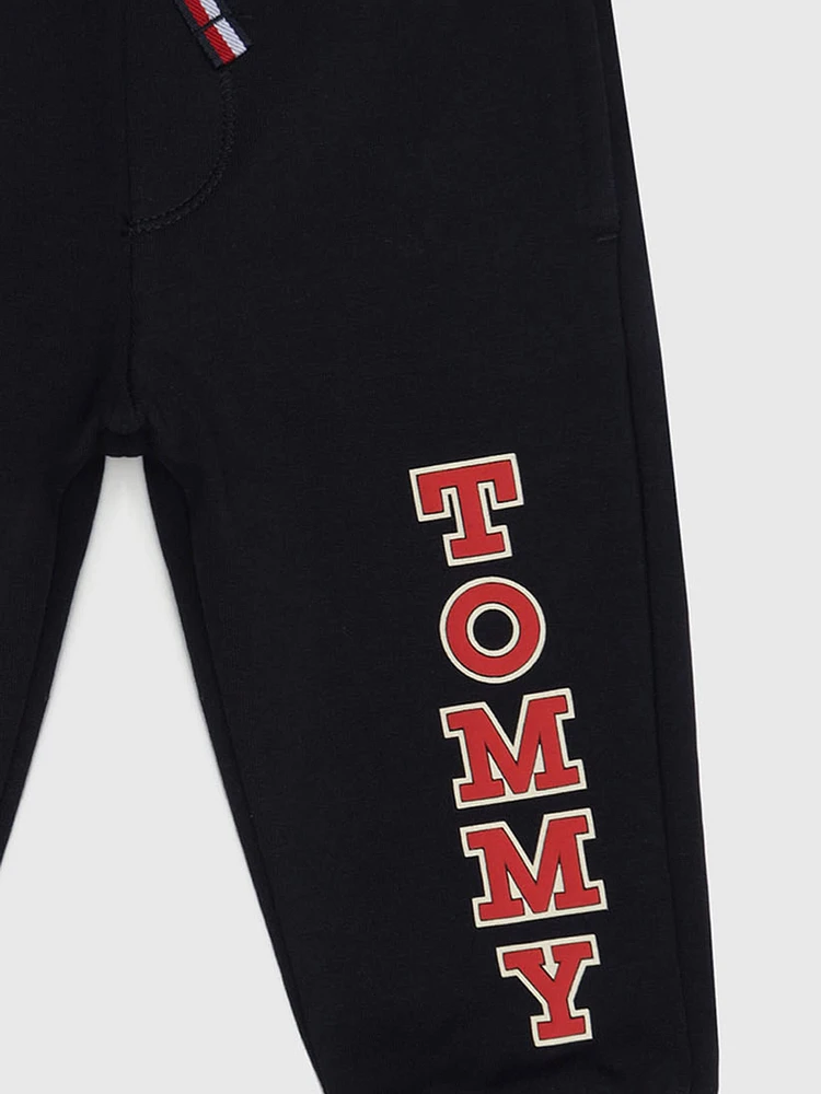 Conjunto de pants y suéter con logo bebé Tommy Hilfiger