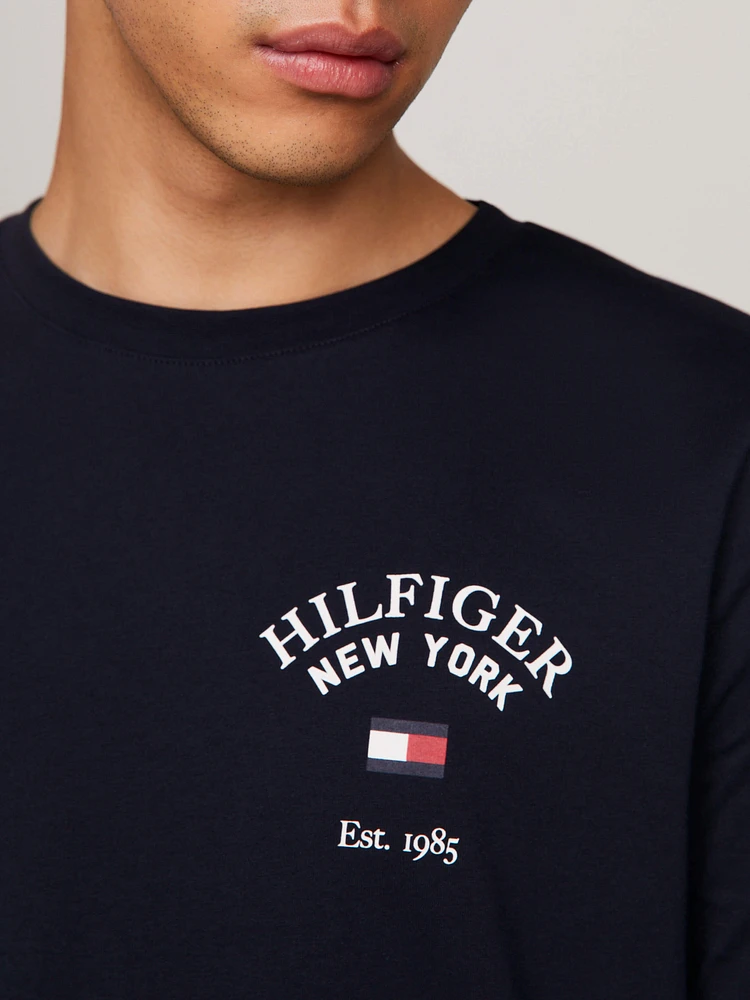 Playera de manga larga y logo universitario hombre Tommy Hilfiger