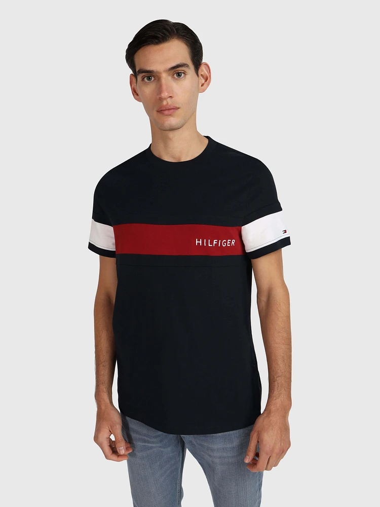 Playera con franja contrastante de hombre