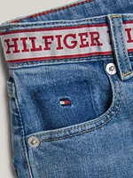 Jeans de corte regular con inscripción niño Tommy Hilfiger