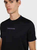 Playera con logo estampado de hombre