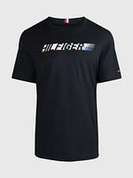 Playera Tommy Hilfiger con logo en pecho de hombre