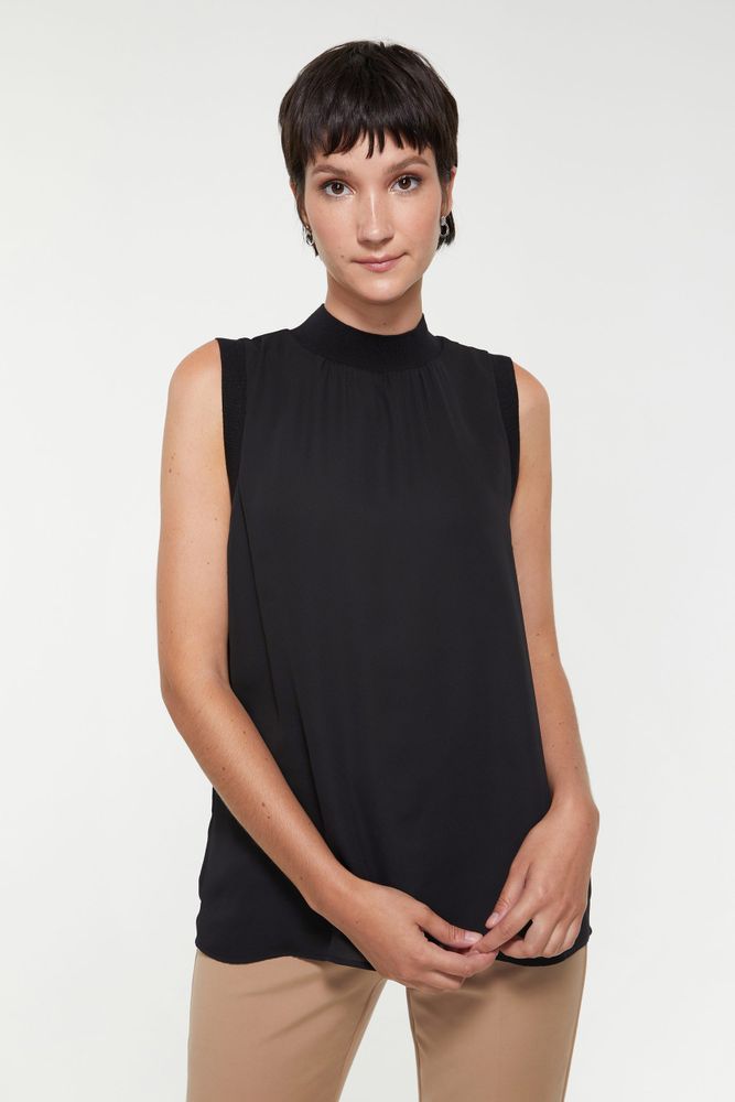 Sleeveless Top With Rib Detail