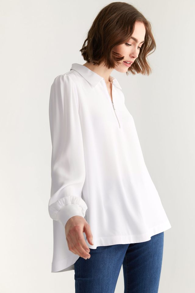 Loose Blouse With Puffy Sleeves