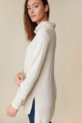 Long Top With Draped Collar