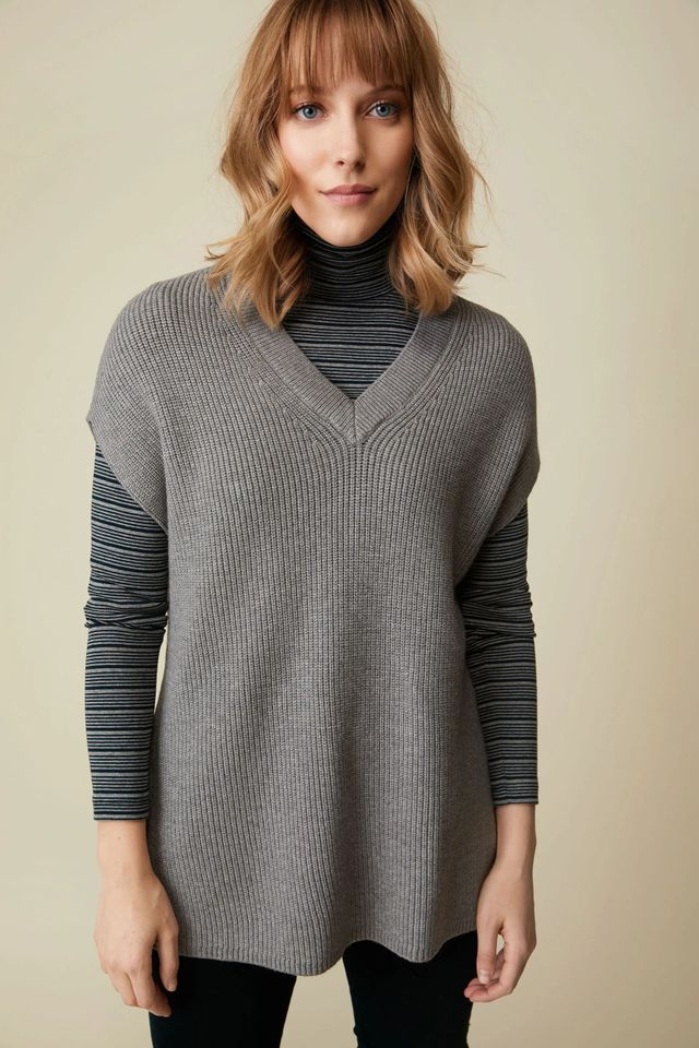 V Neck Sleeveless Sweater