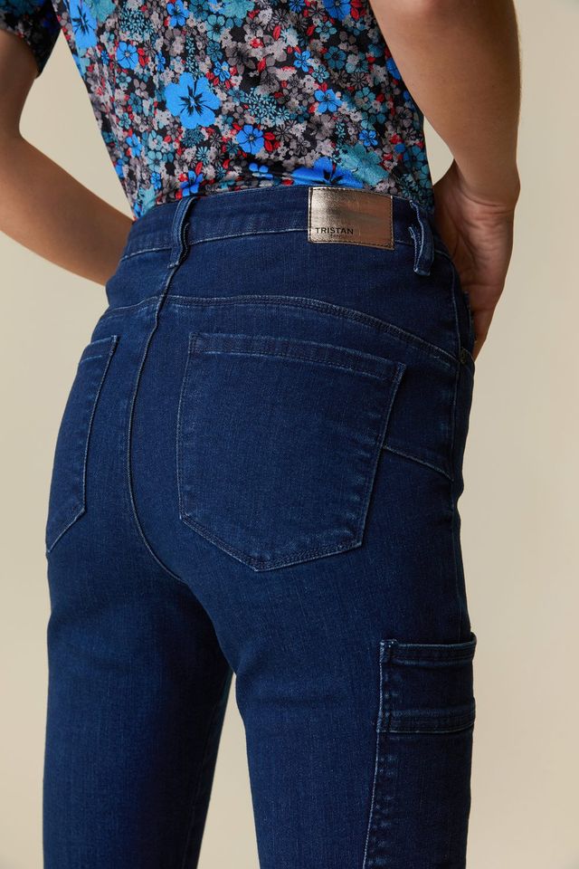 Push Up Jean With Cargo Pocket