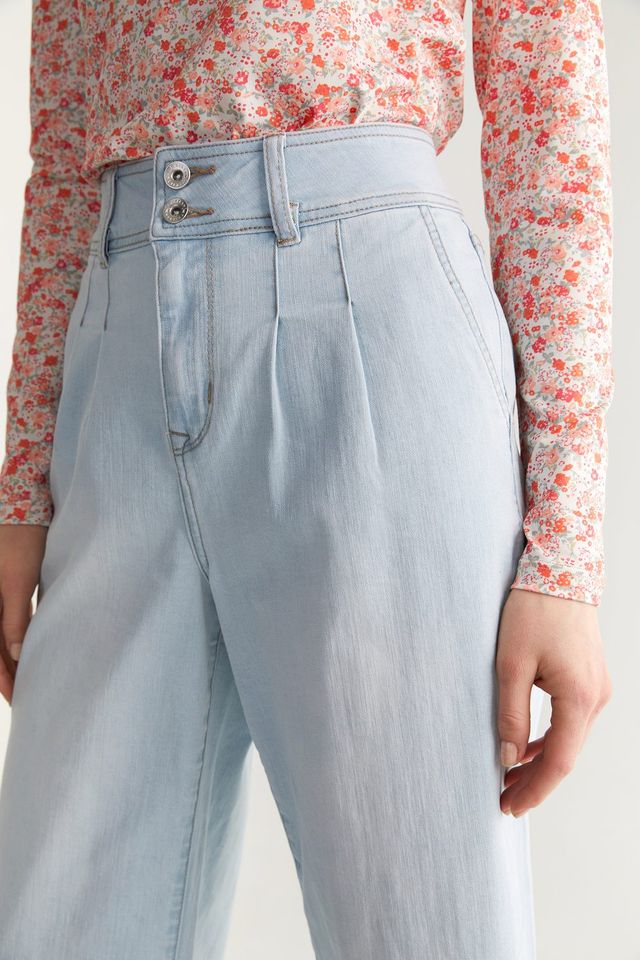 Wide Leg Crop Pant With Pleats