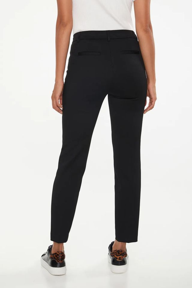 Urban Fit Basic Crop Pant