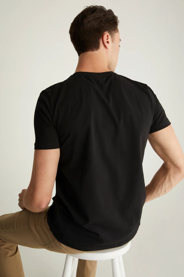 Basic V-neck T-shirt