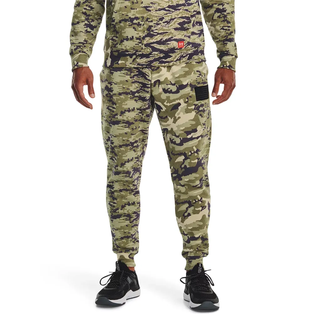 Joggers Project Rock Rival Fleece Veterans Day para Hombre